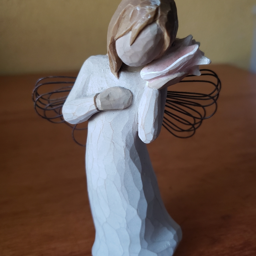 Willow Tree - Thinking of You - Angel Holding Seashell -DEMDACO 2004 Susan Lordi